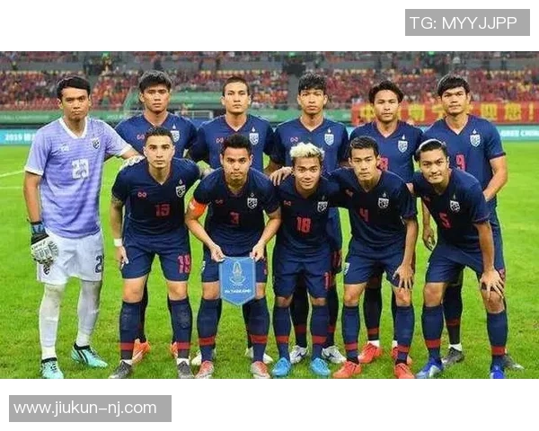 泰国足球明星罗西的传奇之路与成就分享